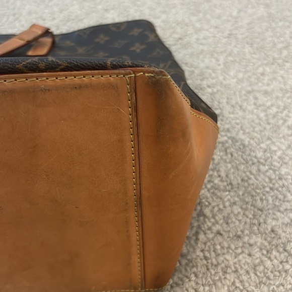 Louis Vuitton Cabas Mezzo - Picture 12 of 16